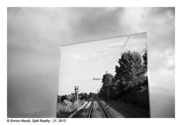 09_Split-Reality21-2013